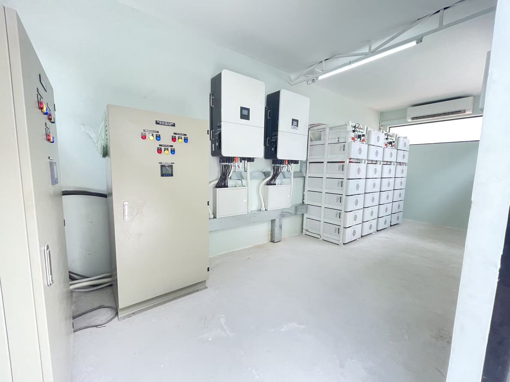 Solar Power Hybrid System Deye - Renewable Energy Bess recension och pris